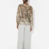 Το μπεζ μπλουζάκι Madaillon σε oversized γραμμή Το μπεζ μπλουζάκι Madaillon σε oversized γραμμή